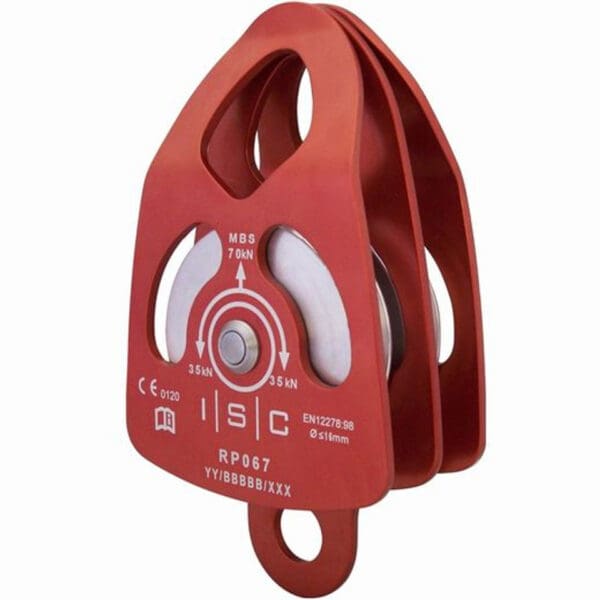 Red triple pulley block RP067.