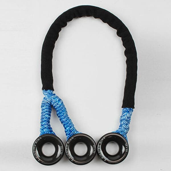 Blue rope with three black rings.