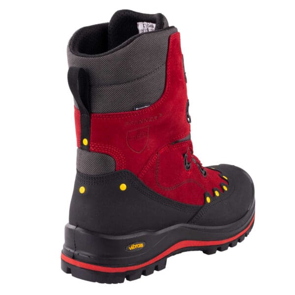 Red and black Kranner 2 winter boot.